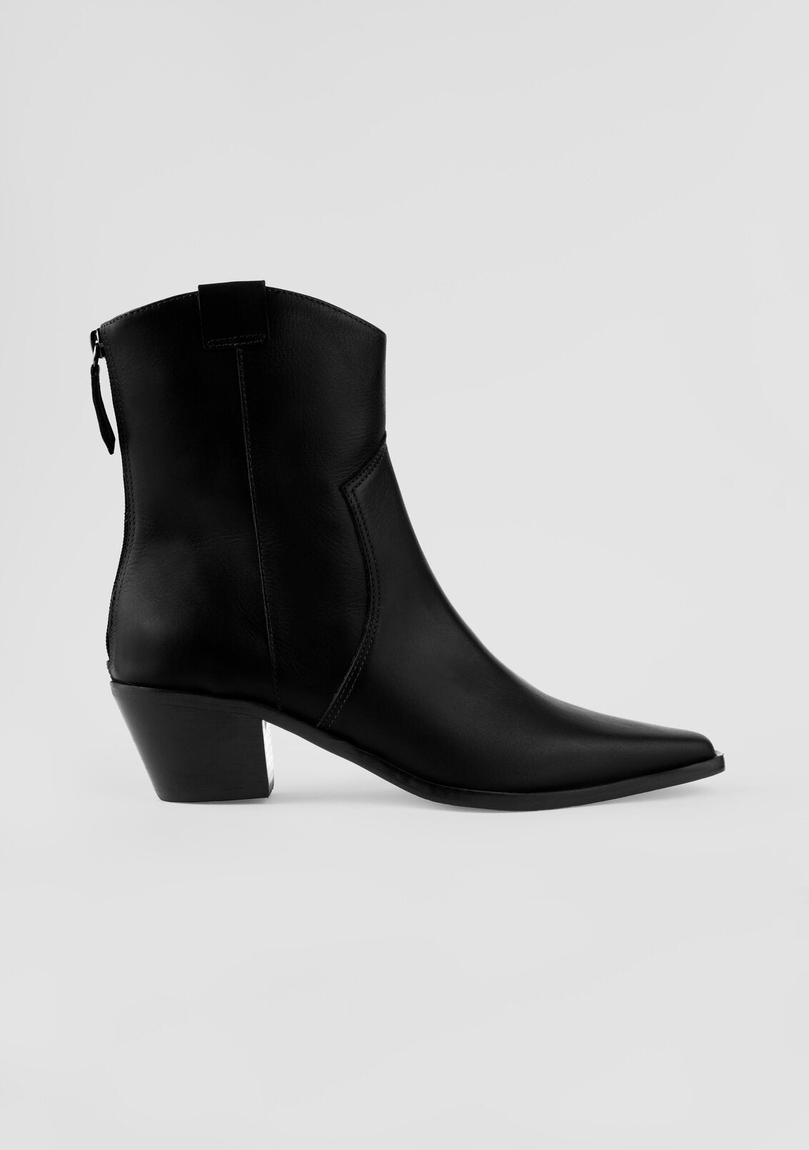Silvia Black Boots