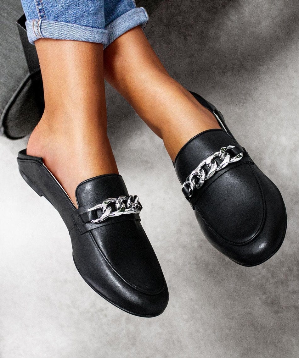 Vinci Shoes Black Chain Loafers
