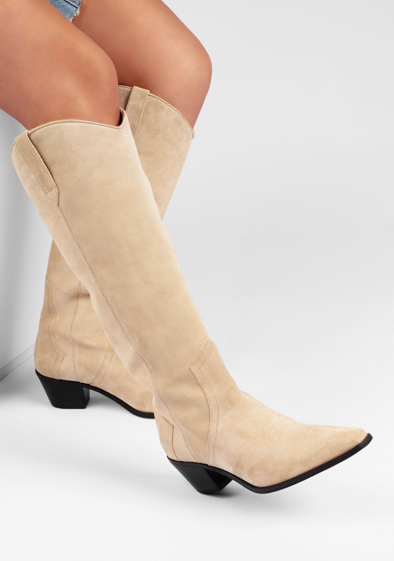 Daisy Sand Boots