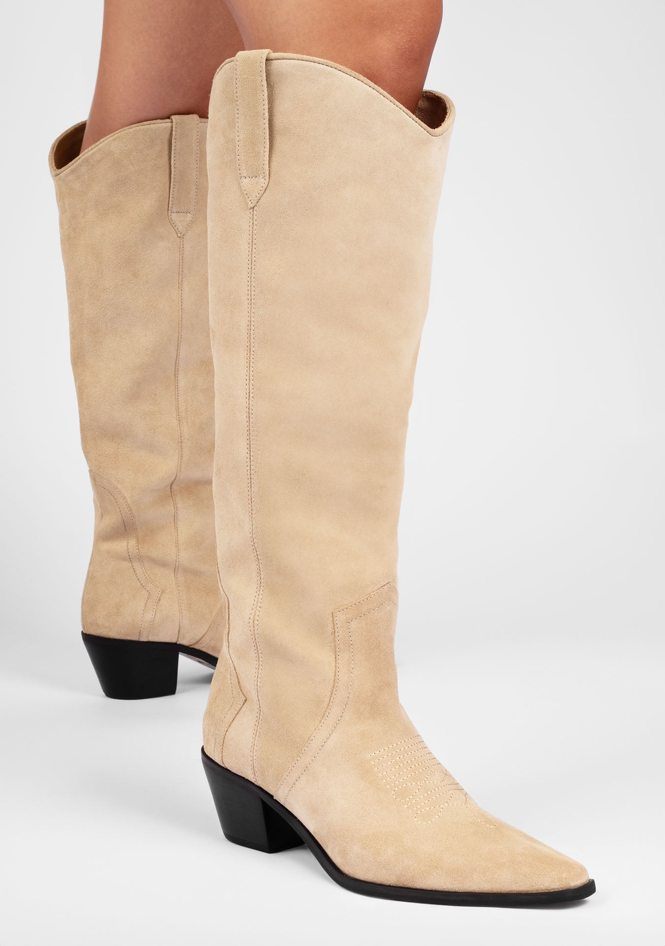 Daisy Sand Boots