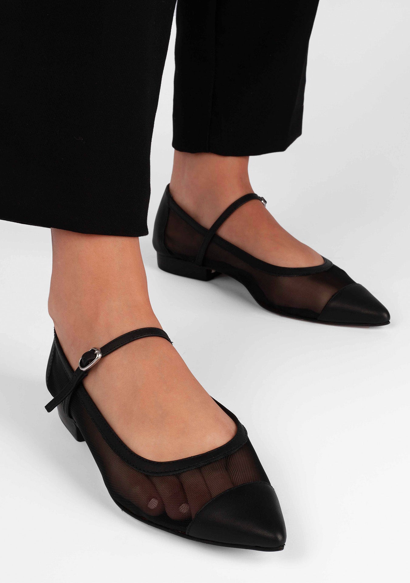 Lela Black Ballerinas