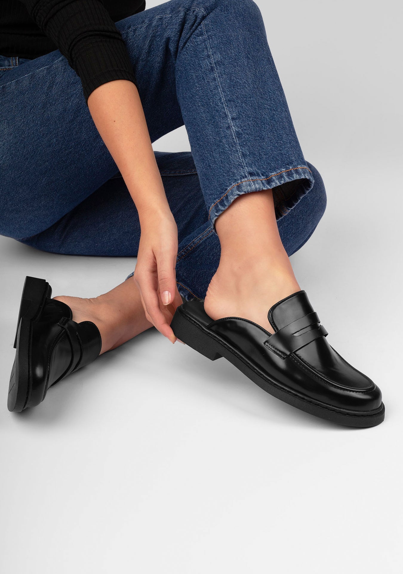 Silvana Glossy Black Mules