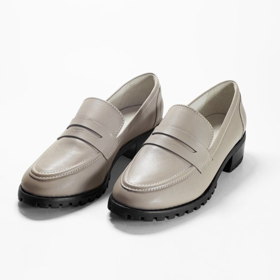 Vinci Shoes Dani Greige Loafers