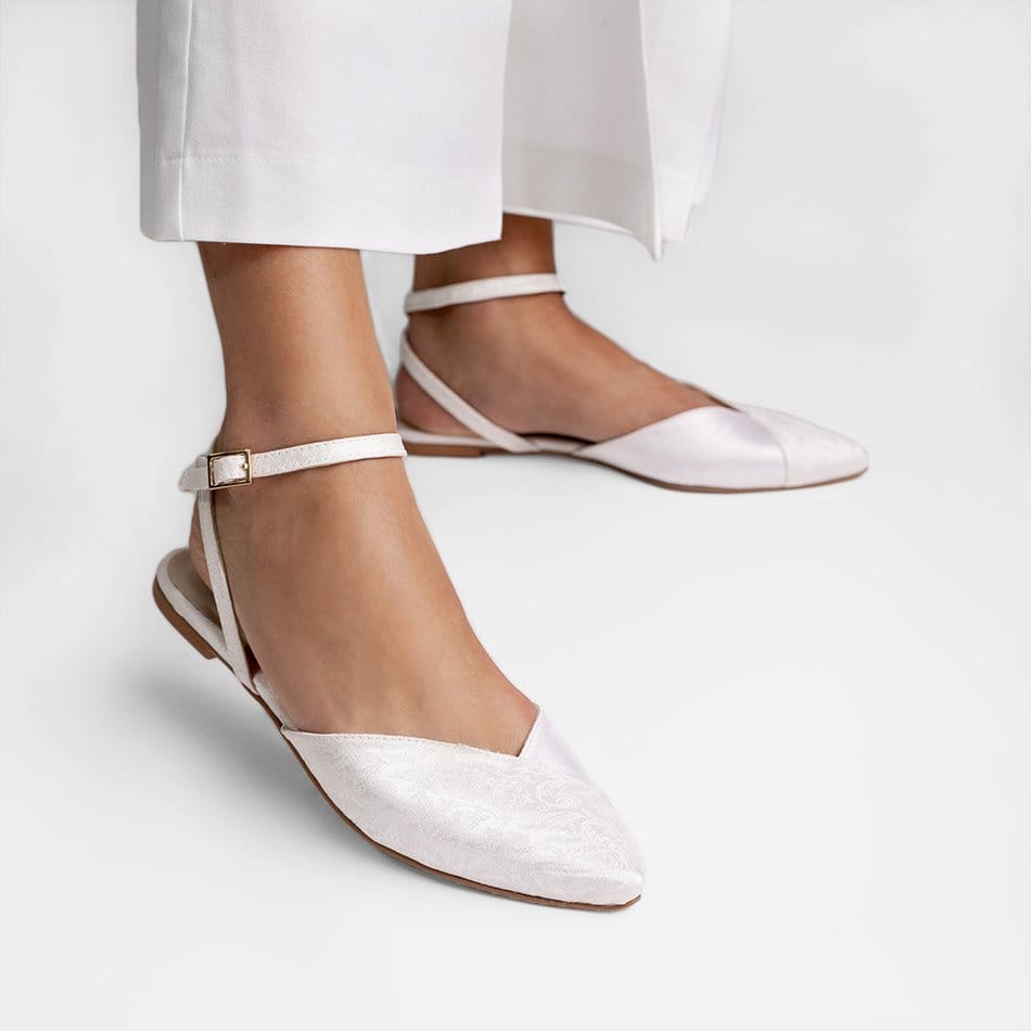 Vinci Shoes Ella White Ballerinas