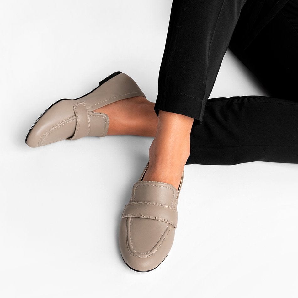 Vinci Shoes Cartagena Greige Loafers