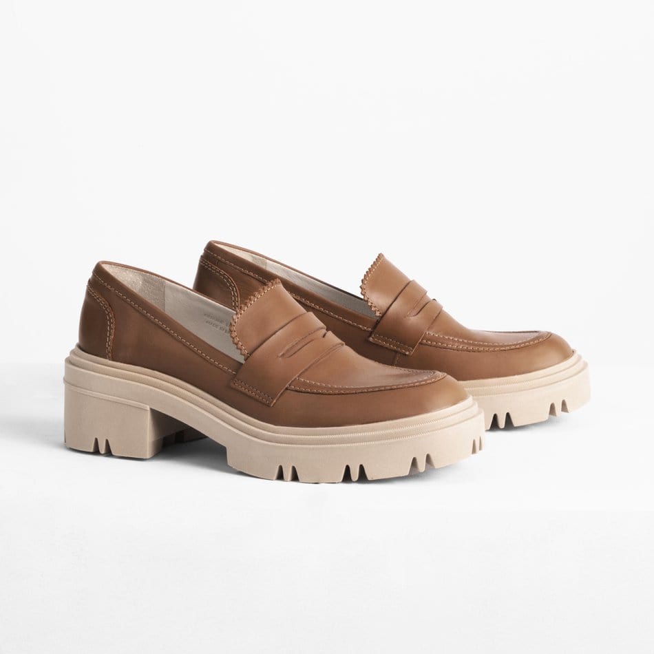 Vinci Shoes Dara Camel Loafers