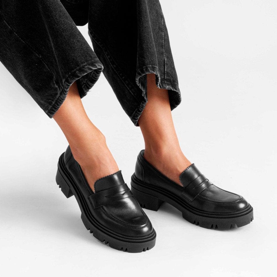 Vinci Shoes Dara Full Black Loafers
