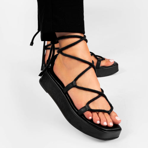 Brenda Full Black Flatform