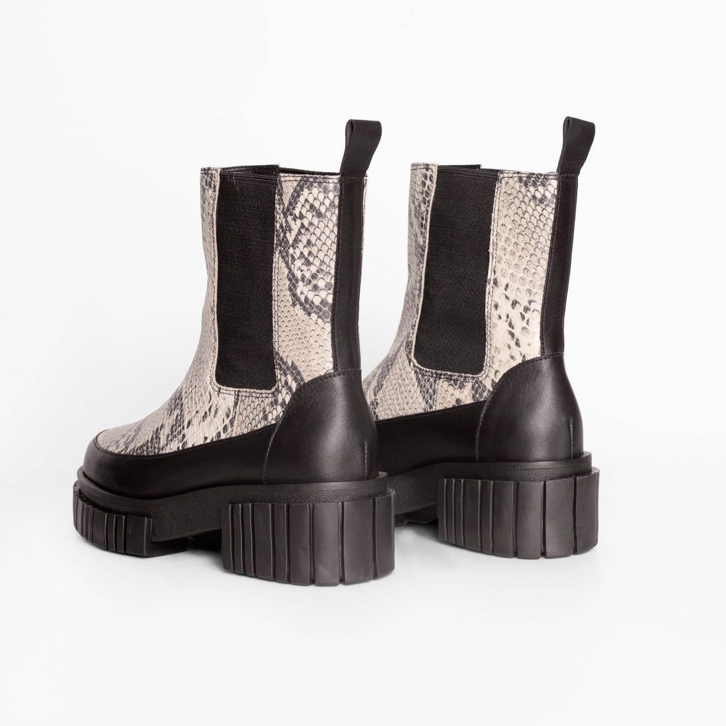 Vinci Shoes Celina Snake Chelsea Boot